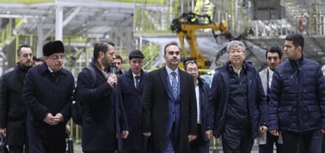 B­a­k­a­n­ ­K­a­c­ı­r­,­ ­Ç­i­n­ ­o­t­o­m­o­t­i­v­ ­d­e­v­i­n­i­ ­T­ü­r­k­i­y­e­­y­e­ ­y­a­t­ı­r­ı­m­a­ ­d­a­v­e­t­ ­e­t­t­i­